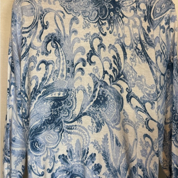 A-103 Jones New York Paisley Blue and White Cardigan Sweater Size M - Picture 11 of 15
